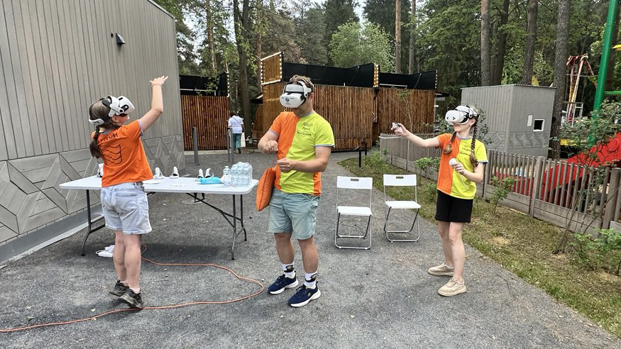 Научные волонтёры на фестивале в наукограде Жуковском