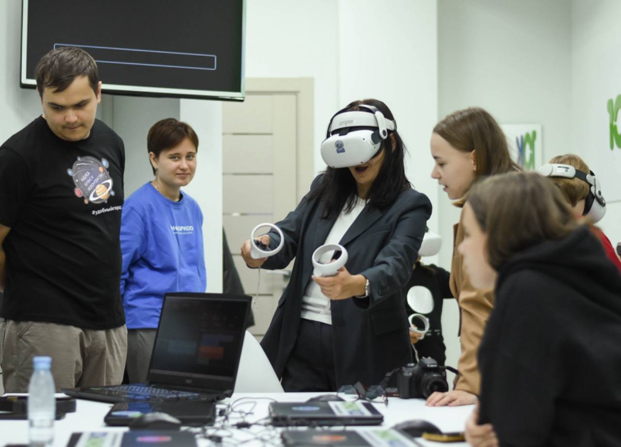 Круглый стол в Брянске: важный шаг к развитию научного волонтёрства