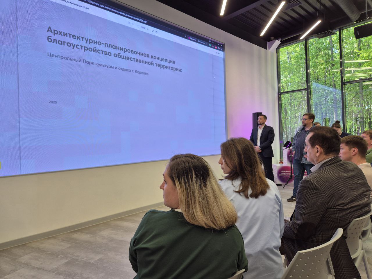 Научные волонтёры продолжают участвовать в обсуждениях проектов благоустройства