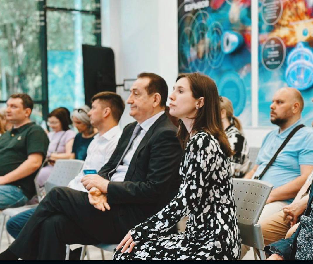 Интерактивный арт объект или модная детская площадка – научные волонтёры помогут сделать верный выбор