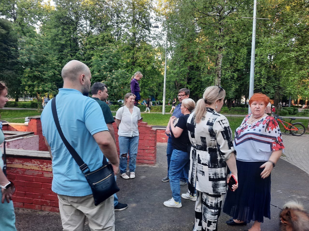 Интерактивный арт объект или модная детская площадка – научные волонтёры помогут сделать верный выбор