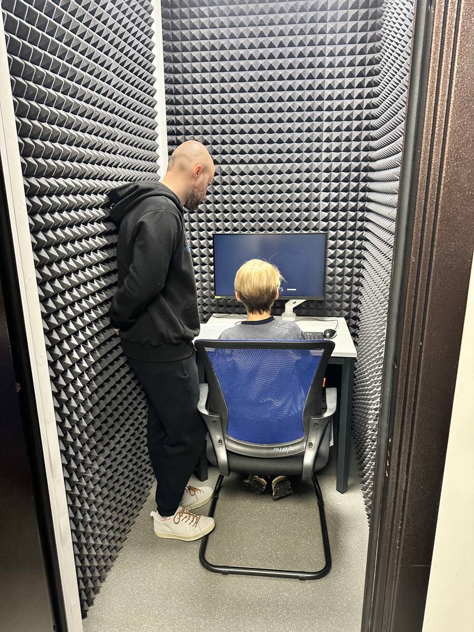 У всех предновогодние приготовления — а научные волонтёры финализируют очные лабораторные исследования