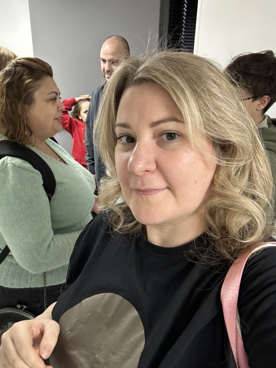 У всех предновогодние приготовления — а научные волонтёры финализируют очные лабораторные исследования