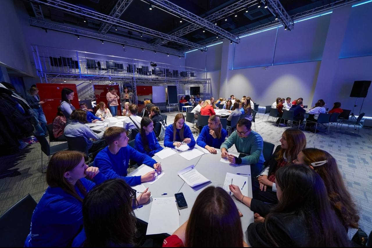 Как сделать научное волонтёрство увлекательным? Идеи от молодёжи для будущего