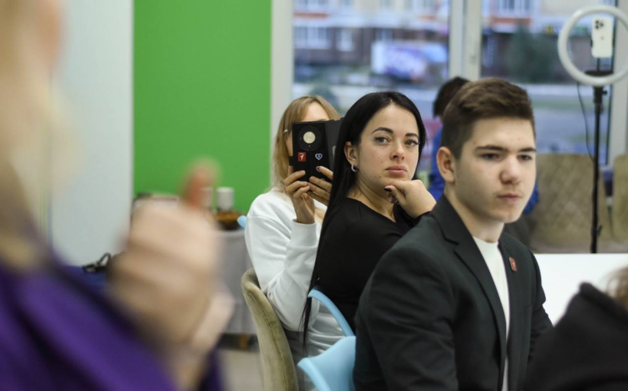 Круглый стол в Брянске: важный шаг к развитию научного волонтёрства