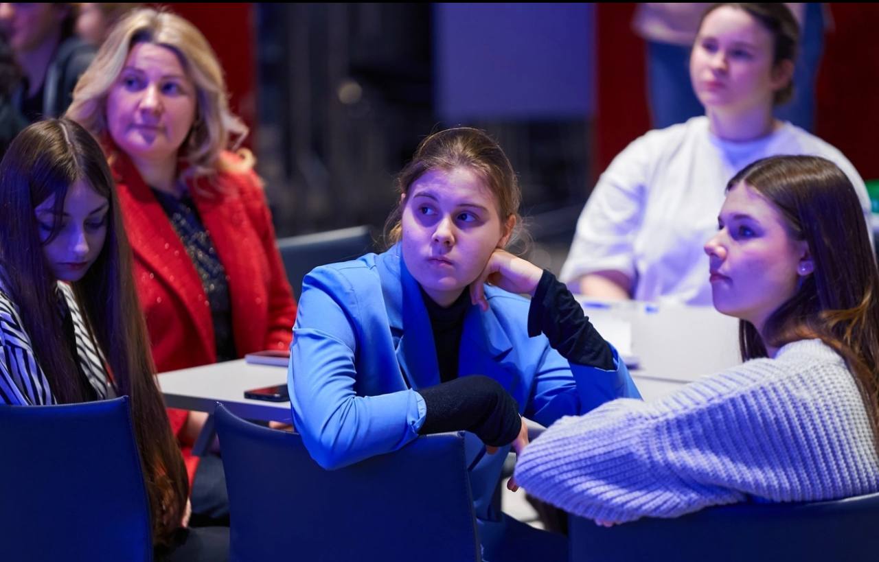 Как сделать научное волонтёрство увлекательным? Идеи от молодёжи для будущего