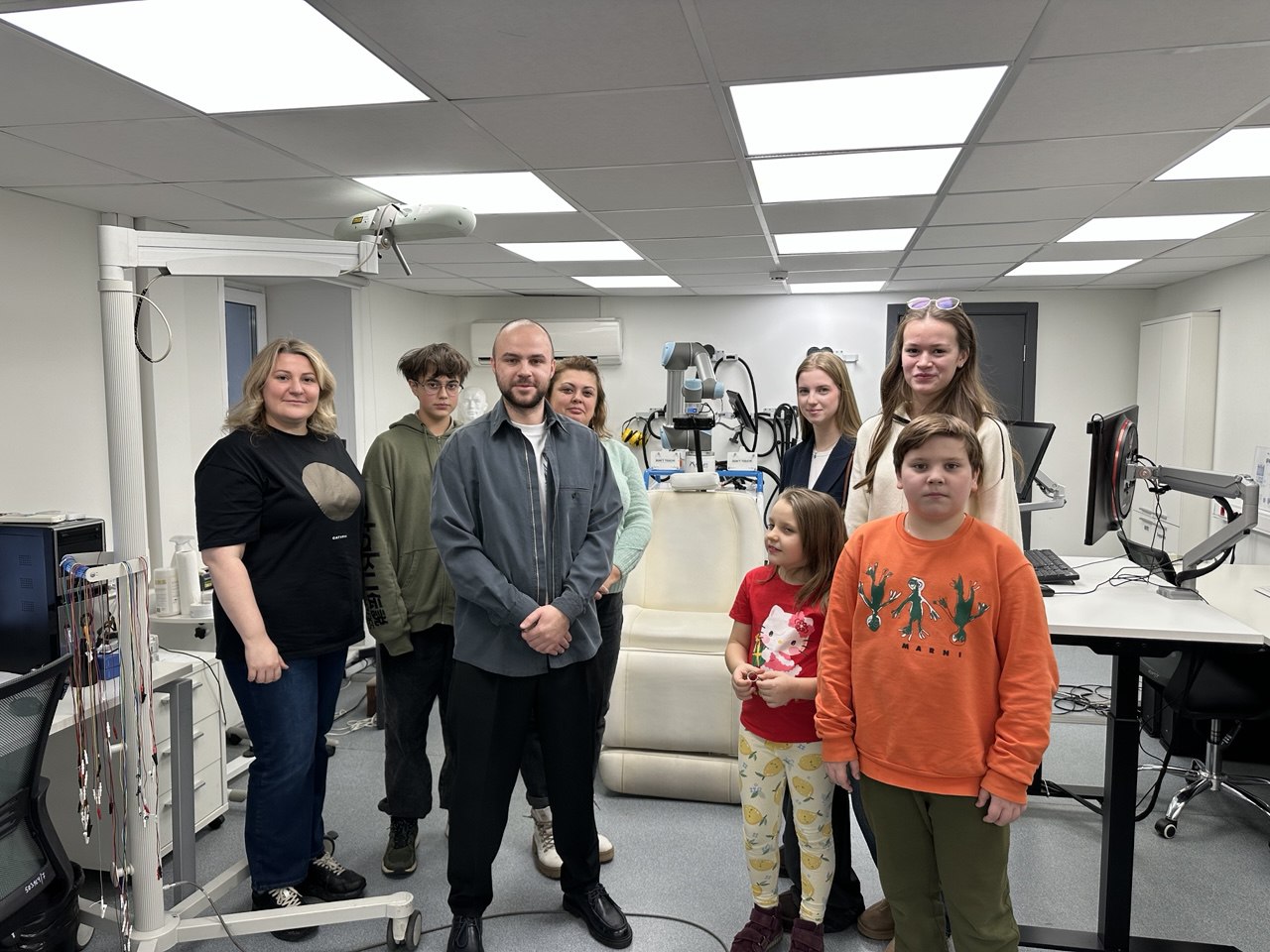 У всех предновогодние приготовления — а научные волонтёры финализируют очные лабораторные исследования